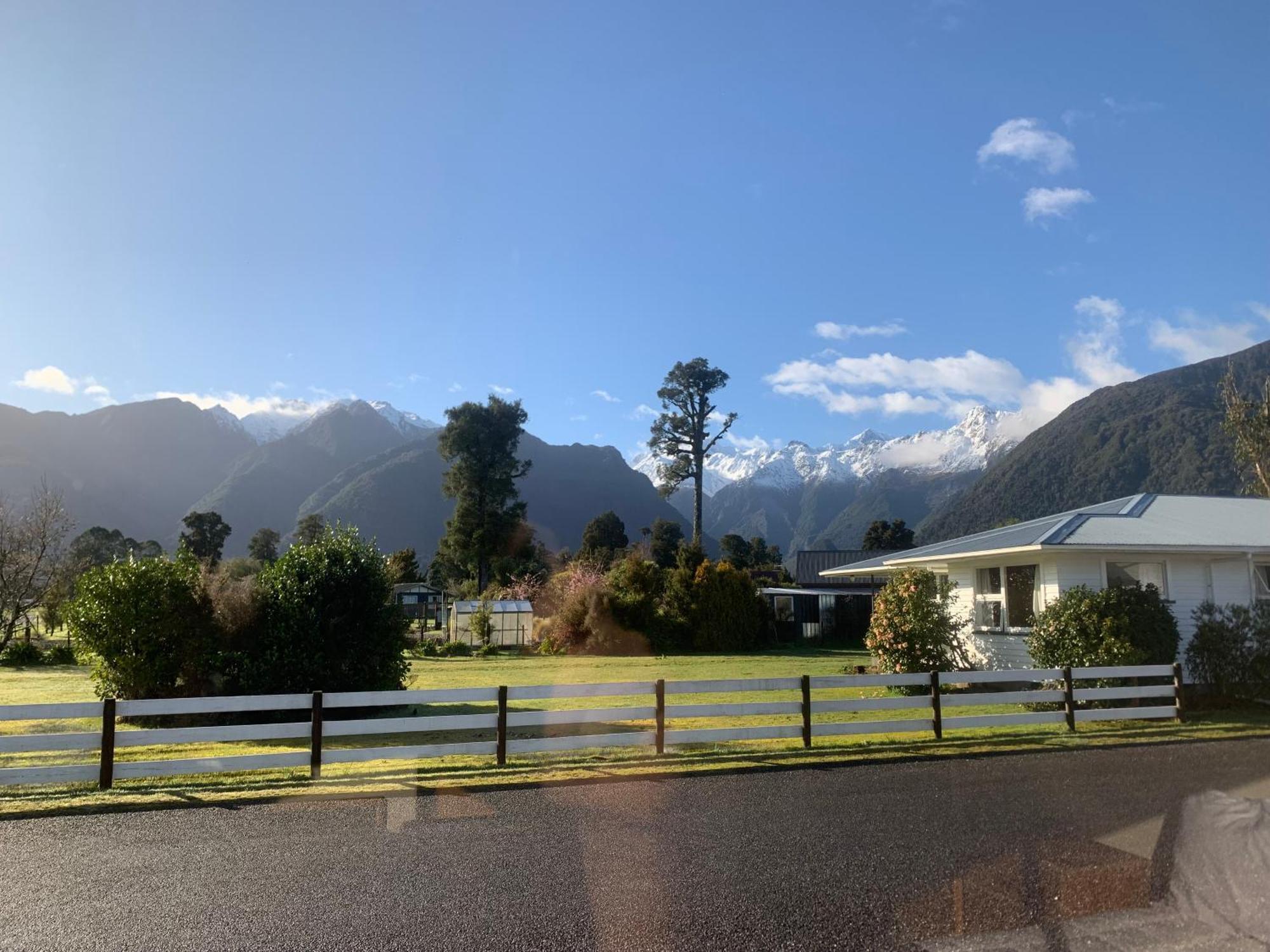 Mt Cook View Motel Glacier Fox Extérieur photo